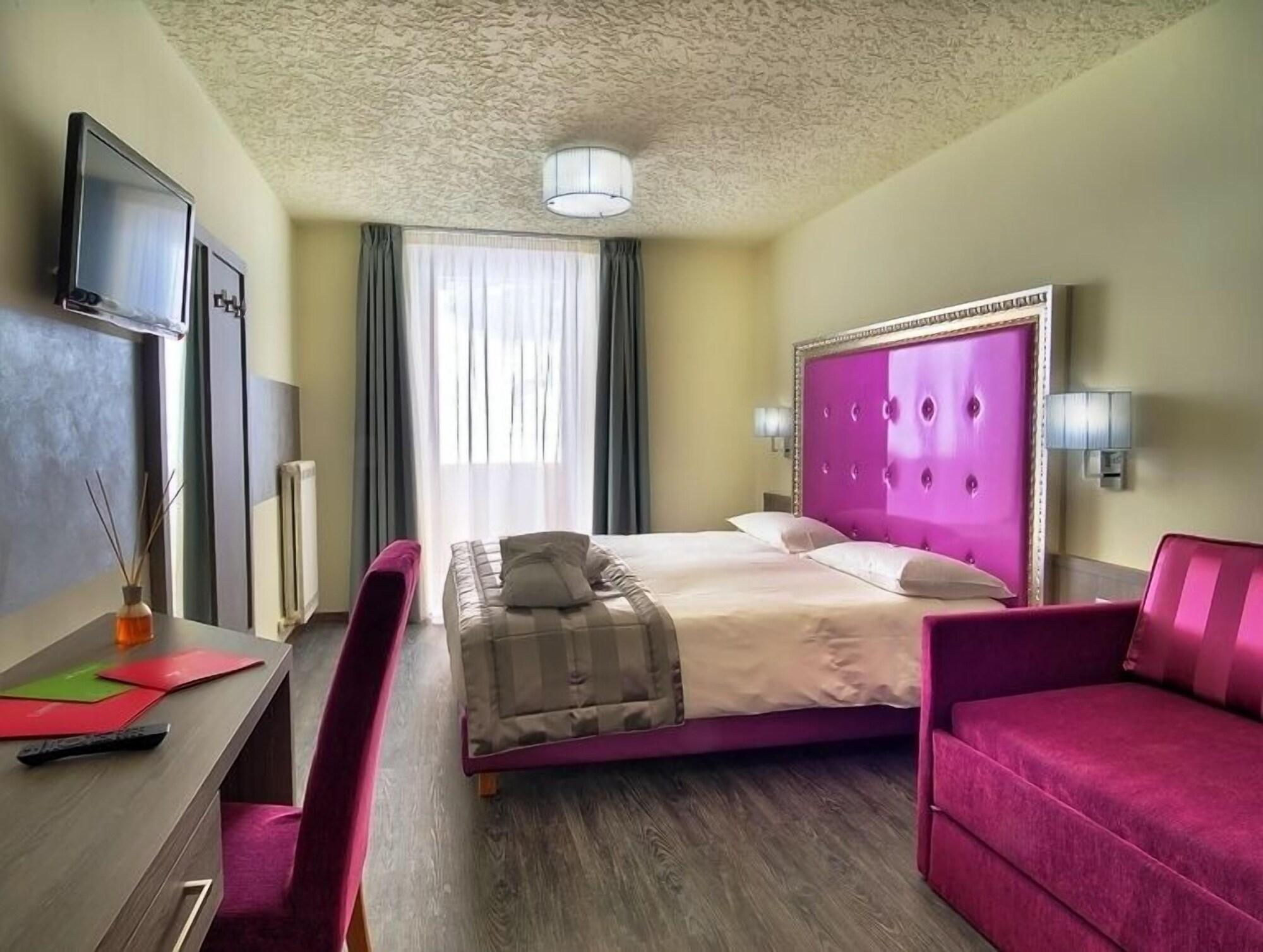 Luna Wellness Hotel Folgarida Bagian luar foto